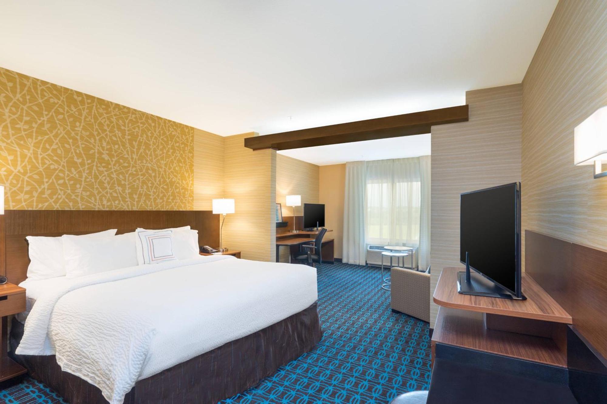 Fairfield & By Marriott 3*