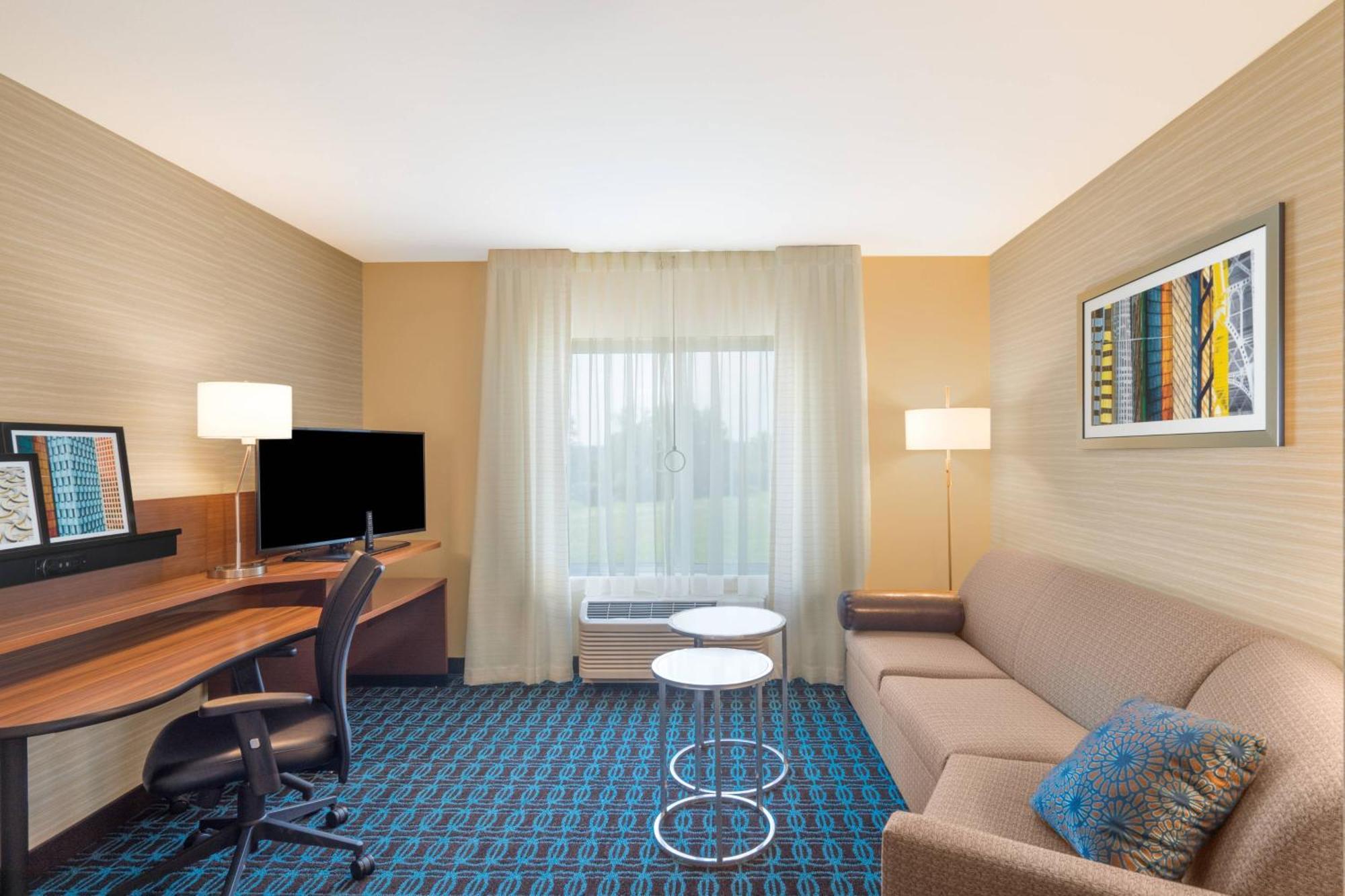 Fairfield & By Marriott
